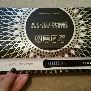 Absolute heat hair straightener