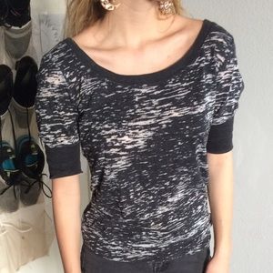 ☯Black and White Tee