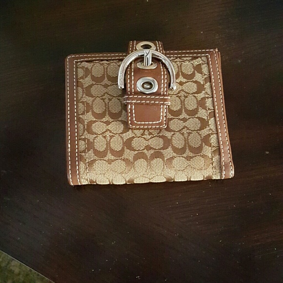 Coach Wallet - Picture 1 of 4