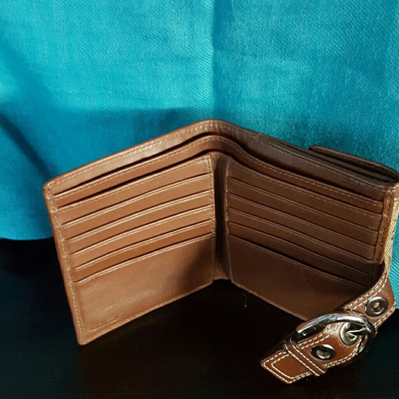 Coach Wallet - Picture 3 of 4