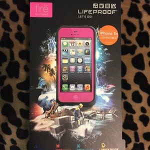 iPhone 5/5s Lifeproof case