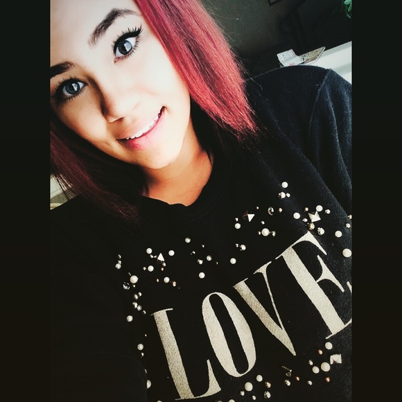 Meet your Posher, Makayla - Picture 1 of 1