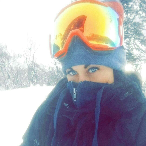 Meet your Posher, Shayna - Picture 1 of 1