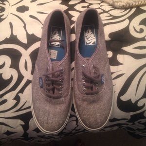 Very cute size 8 Vans never worn anymore