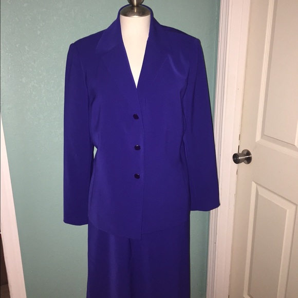 Suit - Picture 1 of 1