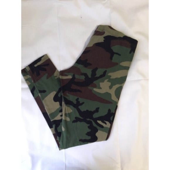 Camo printed leggings