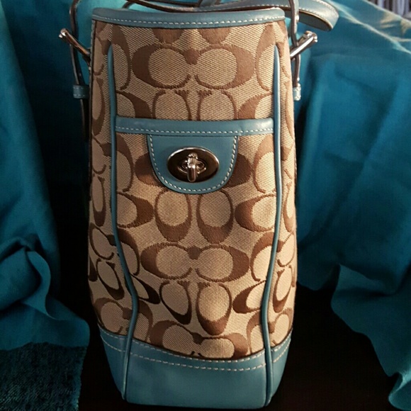 Small Tote - Picture 2 of 3