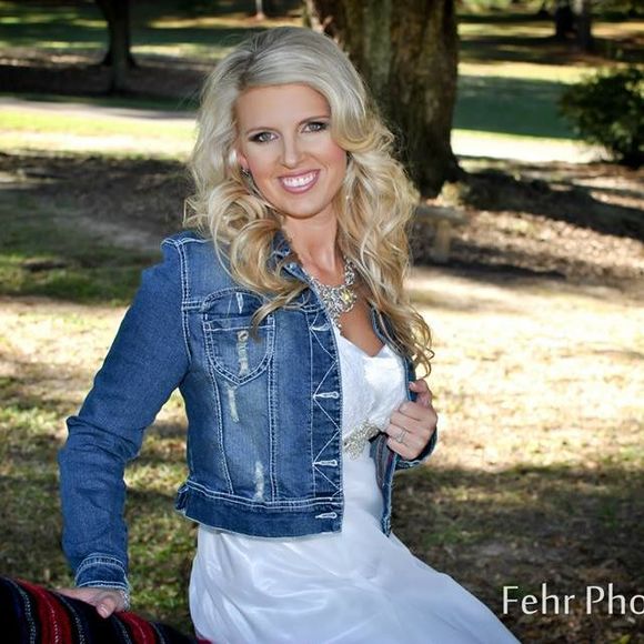 Meet your Posher, Kendalynn - Picture 1 of 1