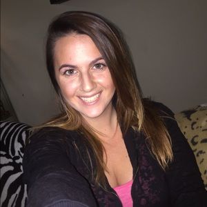 Meet your Posher, Danielle