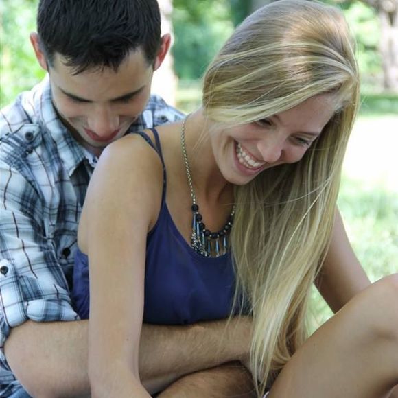 Meet your Posher, Cyndale - Picture 1 of 1