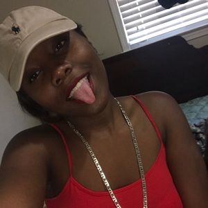 Meet your Posher, Caniyah