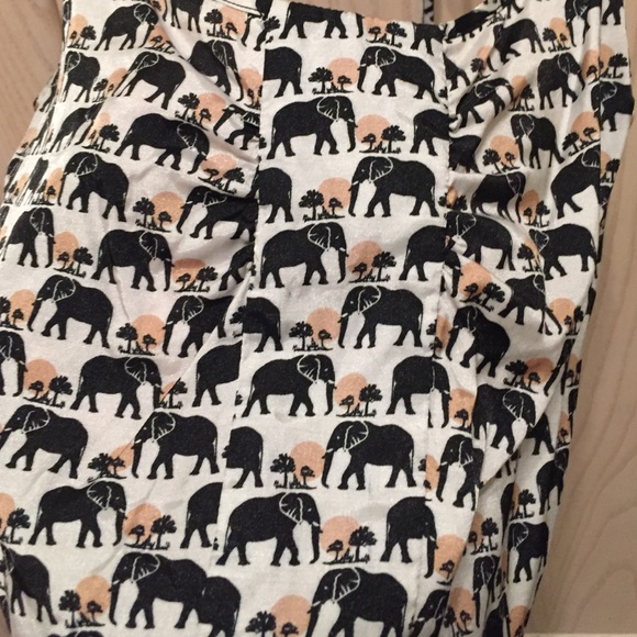 BCBGeneration Top - Picture 2 of 2