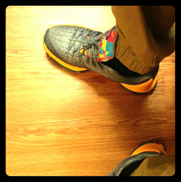 KDS - Picture 1 of 1