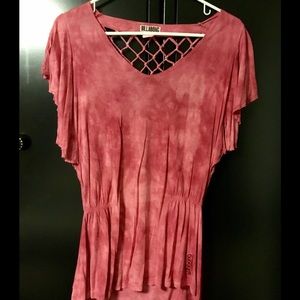 Very cute Billabong shirt