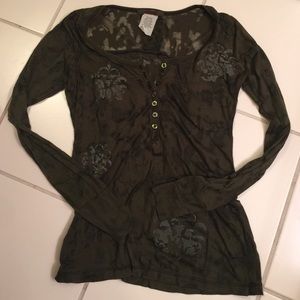 Olive green super soft long sleeve T!