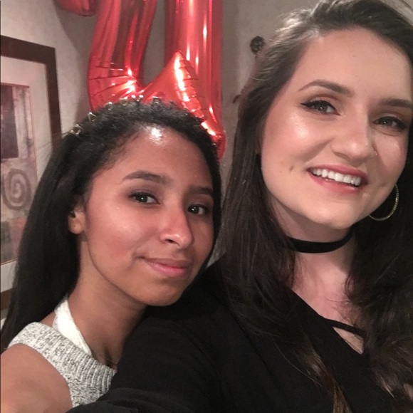 Meet your Posher, Emlynn - Picture 4 of 5