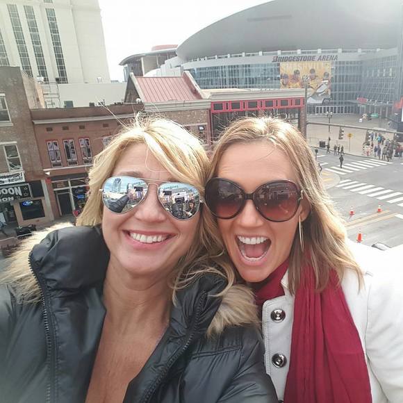 Meet your Posher, Lisa