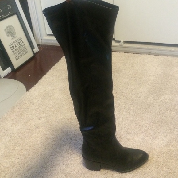 Brianna Over the Knee Boots Size 9 - Picture 3 of 4