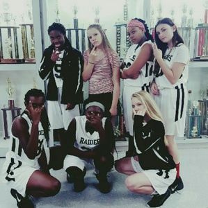 Meet your Posher, Amari