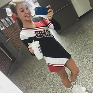 Meet your Posher, Mikayla