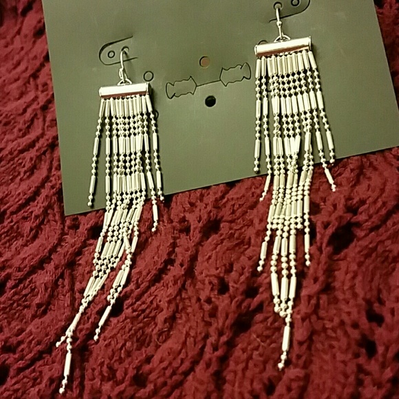 FNYC Jewelry - DROP EARRINGS 🥀