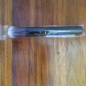 bareMinerals Soft Focus Face Brush