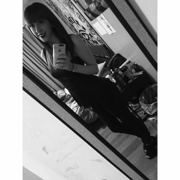 Meet your Posher, Samm - Picture 1 of 1