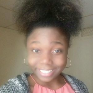 Meet your Posher, Maceline