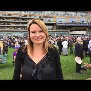 Meet your Posher, Cara