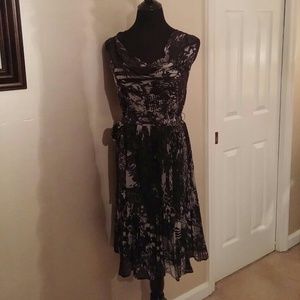 Beautiful soft black and grey 2X dress