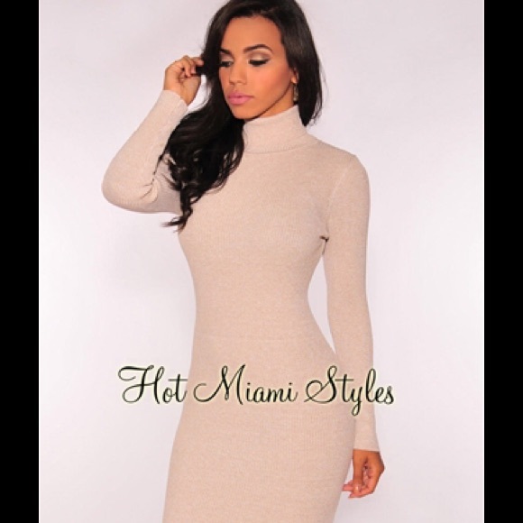 ❗️price drop❗️Tan ribbed turtleneck sweater dress