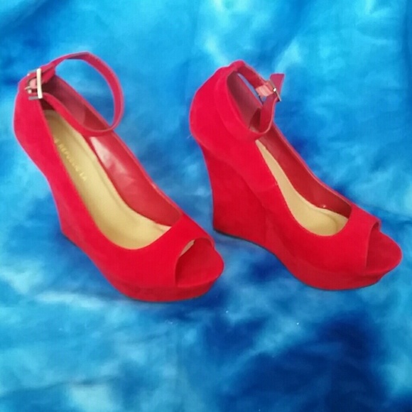 Red wedge peep toe heels - Picture 1 of 4