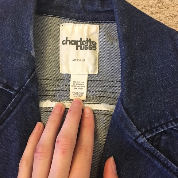 Jean jacket - Picture 1 of 3