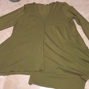 Long sleeve long shirt