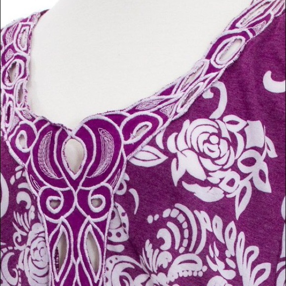 Testament Women's Tribal Print Blouse Top in Berry - Picture 4 of 4