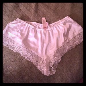VS silk boy short