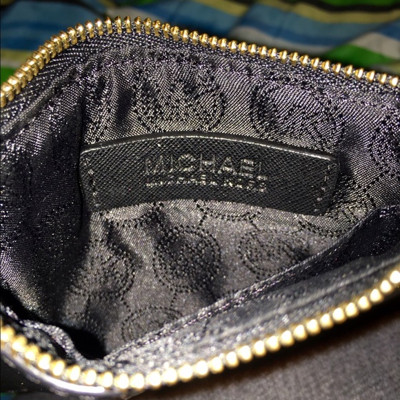 Michael wristlet small