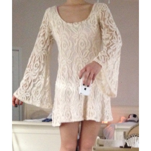 Boho Bell-Sleeved Lace Mini Dress