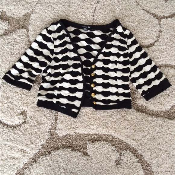 Patterned Cropped Cardigan