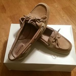 NWOB Sperry Top Sider, non-marking shoes!