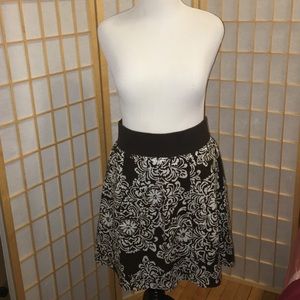 Floral print skirt