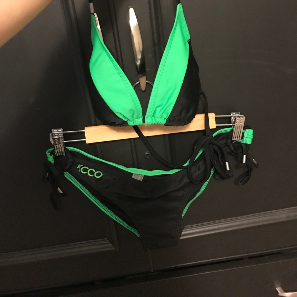 Chive swimsuit & Sandals