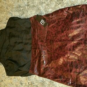 *final markdown* Faux leather skirt