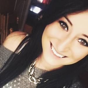 Meet your Posher, Kayla