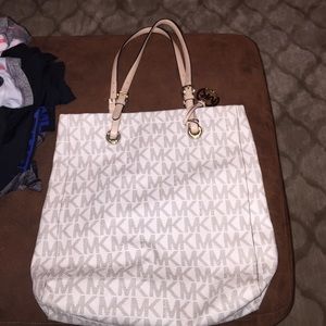 White Michael Kors MK laptop tote