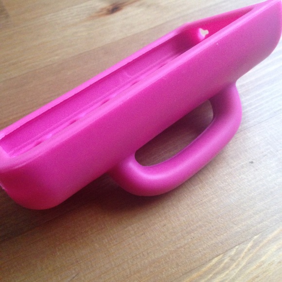 Pink iPhone 4s mug case