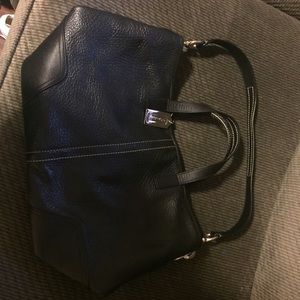 🎉🎉🎉SOLD🎉🎉🎉Black coach purse