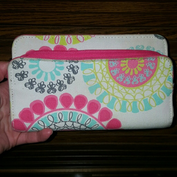 Thirty One Wallet