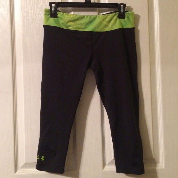 Under Armour Pants - Under Armour Capri yoga pants