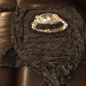 Aeropostale crop top long sleve